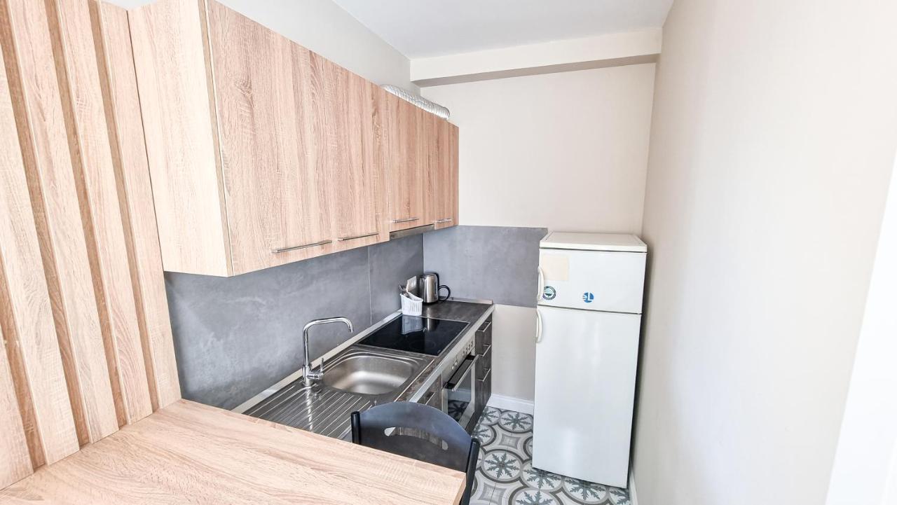 Skyline View 2Br Apartment Tirana Exterior photo