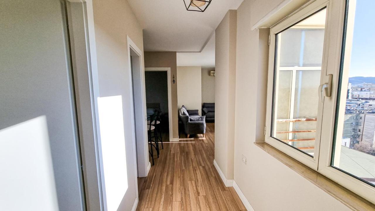 Skyline View 2Br Apartment Tirana Exterior photo